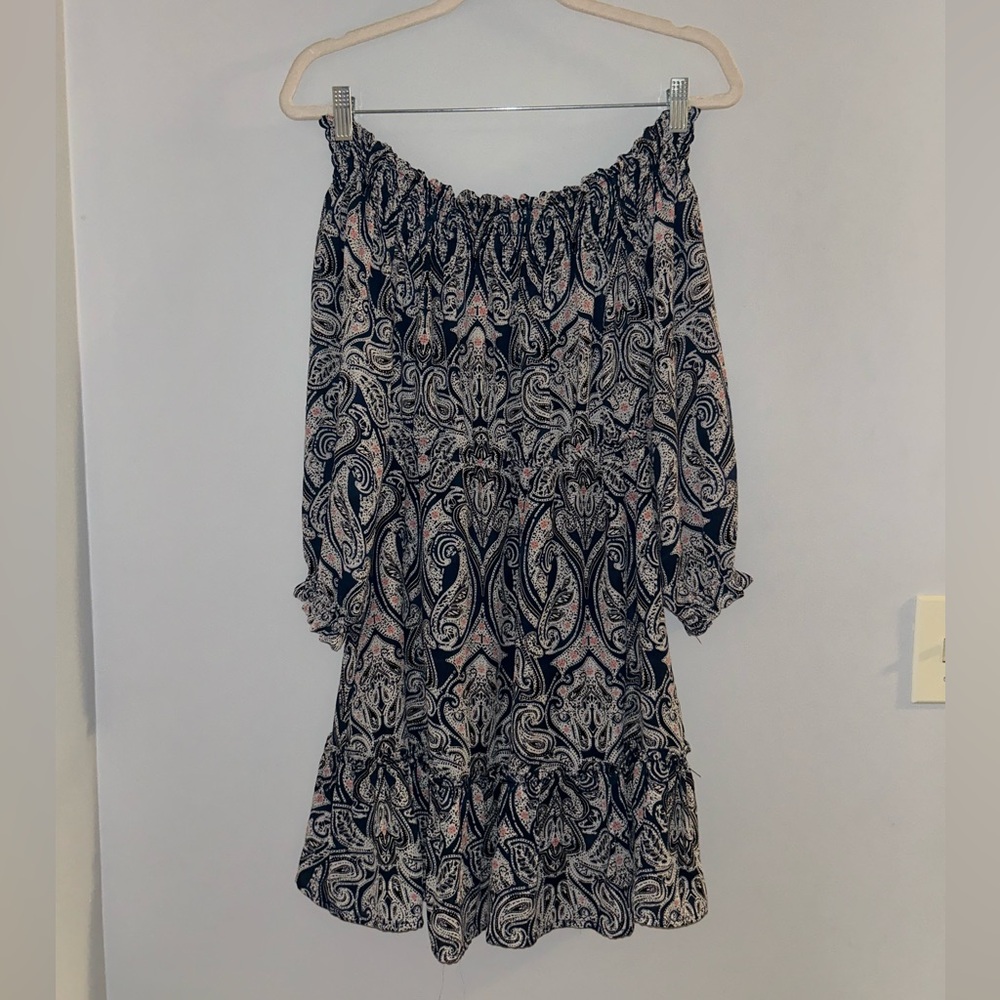 Cupcakes and Cashmere Multicolored Patterned Long Sleeve Off the Shoulder Dress
